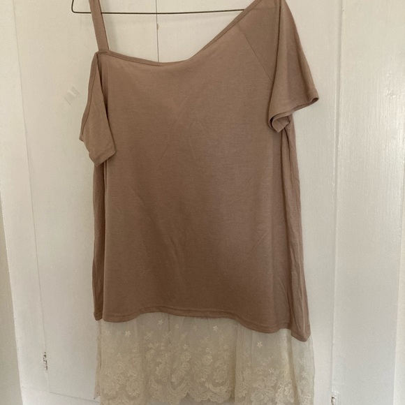 Top - Picture 4 of 4